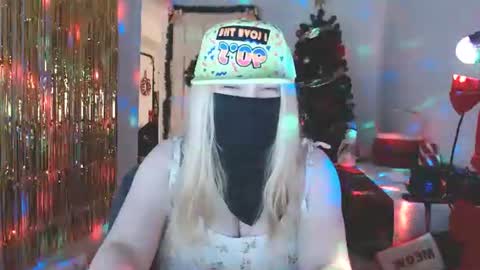 Snapshot of kymchi chatting on January 8, 2026, 10:39 am Check Out My NSFW OnlyFans Link On Bio online show from January 8, 2026, 10:39 am