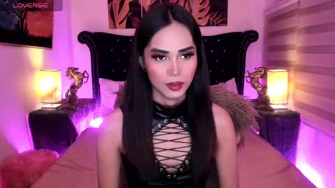 Snapshot of kyndall_mesh chatting on February 12, 2025, 5:26 pm Kyndall online show from February 12, 2025, 5:26 pm