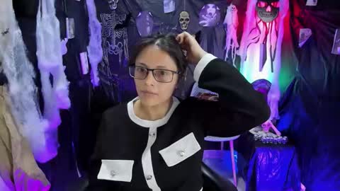 Kyomi online show from October 21, 2025, 1:56 pm