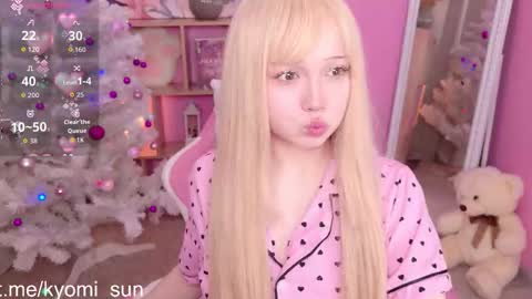kyomi_sun online show from December 14, 2025, 11:20 pm