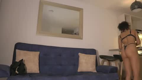 schedule 300 pm - 1100pm colombia time online show from February 27, 2025, 4:31 am