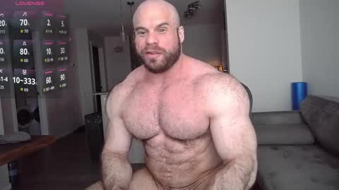 l0v35_2_5p00g3 online show from April 3, 2026, 8:18 pm