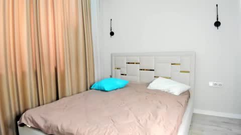 Snapshot of l1l_lola chatting on February 14, 2026, 5:37 am Ameli online show from February 14, 2026, 5:37 am