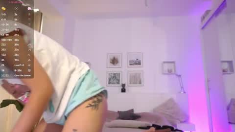 Snapshot of l1ttle_kiki chatting on July 29, 2026, 7:17 am Viktoria White online show from July 29, 2026, 7:17 am