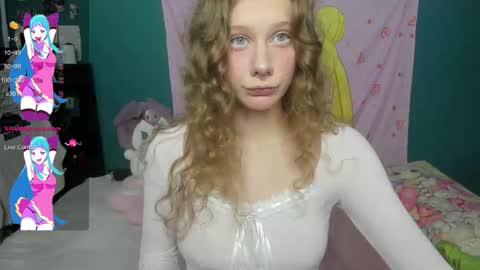 Snapshot of l1ttlekiki chatting on September 27, 2025, 5:07 pm Sara online show from September 27, 2025, 5:07 pm