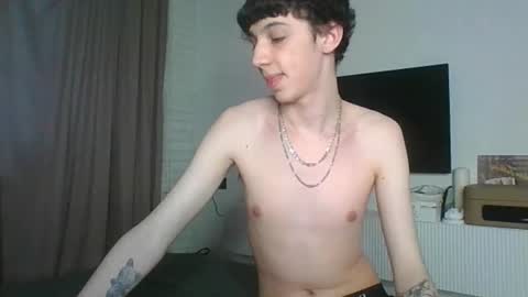 Snapshot of l8199 chatting on February 2, 2026, 1:32 pm liam online show from February 2, 2026, 1:32 pm