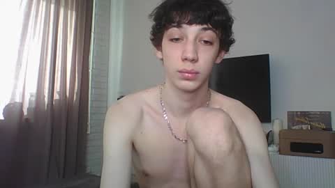 Snapshot of l8199 chatting on February 7, 2026, 11:03 am liam online show from February 7, 2026, 11:03 am