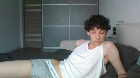 Snapshot of l8199 chatting on April 22, 2026, 12:50 pm liam online show from April 22, 2026, 12:50 pm