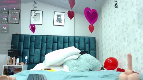 la crespa x online show from February 13, 2025, 3:35 pm