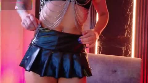 Snapshot of la_diabla_111_ chatting on September 12, 2025, 7:25 pm Karime online show from September 12, 2025, 7:25 pm