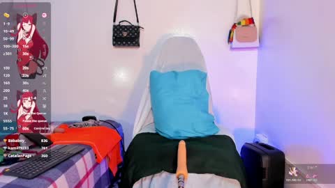 Snapshot of la_ratona_1 chatting on April 7, 2026, 10:59 am AriSaray online show from April 7, 2026, 10:59 am