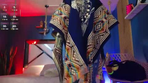 Cris  online show from November 16, 2025, 11:16 am