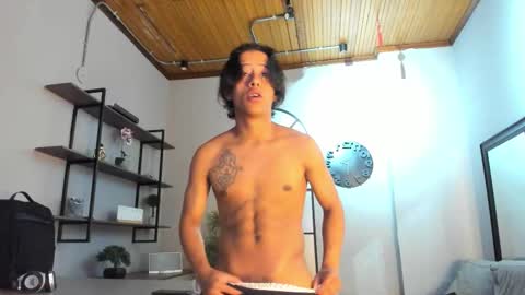 labrinthteasing online show from November 19, 2025, 3:45 pm