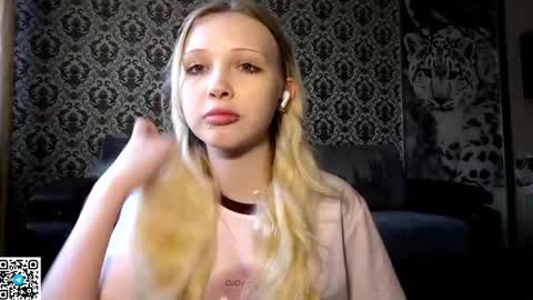 Snapshot of ladawnloser chatting on May 17, 2026, 12:08 am Lada online show from May 17, 2026, 12:08 am