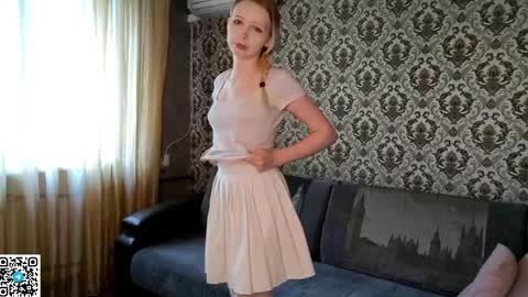 Snapshot of ladawnloser chatting on May 20, 2026, 11:33 pm Lada online show from May 20, 2026, 11:33 pm