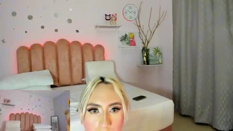 Snapshot of ladenandjuan chatting on January 24, 2025, 5:10 am Laden And Juan online show from January 24, 2025, 5:10 am