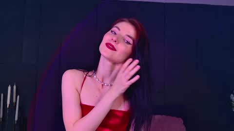Nicole online show from June 22, 2026, 5:54 pm