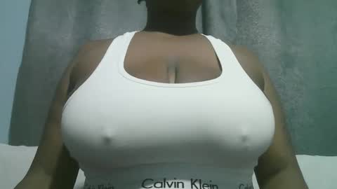 lady_dearra online show from October 22, 2025, 3:18 am