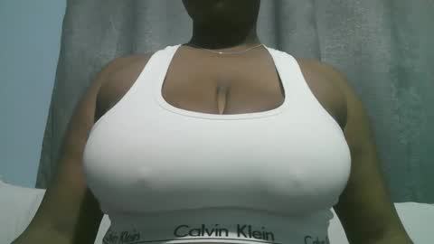 lady_dearra online show from October 25, 2025, 4:20 am