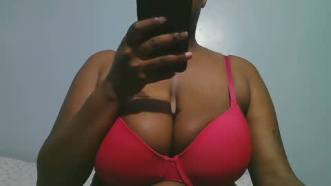 lady_dearra online show from February 20, 2026, 3:03 am