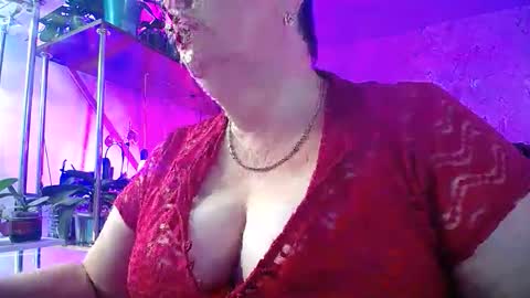 Lady Gloria online show from September 16, 2025, 4:02 am