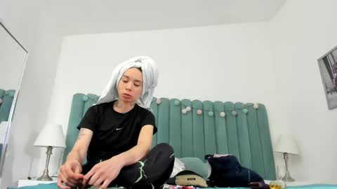 Lady godss online show from January 13, 2025, 2:50 am