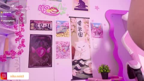Snapshot of lady_noize chatting on April 9, 2026, 6:19 am Lady online show from April 9, 2026, 6:19 am