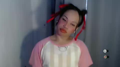 Snapshot of lady_shane26 chatting on February 17, 2026, 5:48 am lady_shane26 online show from February 17, 2026, 5:48 am
