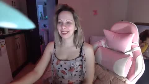 Snapshot of lady_smile69 chatting on January 20, 2025, 5:26 am lady_smile69 online show from January 20, 2025, 5:26 am