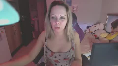 Snapshot of lady_smile69 chatting on February 20, 2025, 3:08 pm lady_smile69 online show from February 20, 2025, 3:08 pm