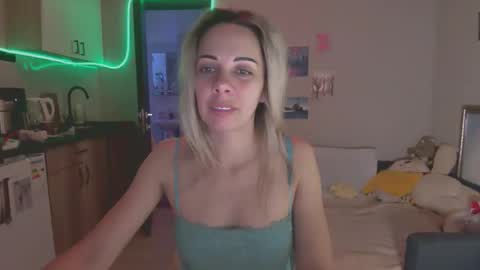 Snapshot of lady_smile69 chatting on September 16, 2025, 2:56 am lady_smile69 online show from September 16, 2025, 2:56 am
