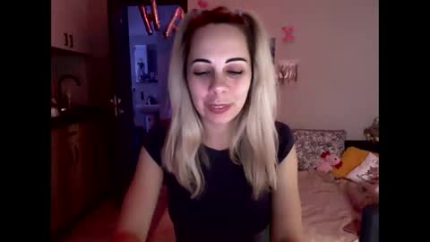Snapshot of lady_smile69 chatting on September 30, 2025, 5:40 pm lady_smile69 online show from September 30, 2025, 5:40 pm