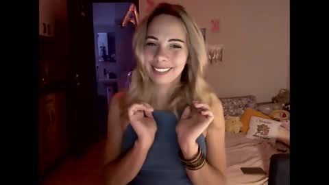 Snapshot of lady_smile69 chatting on October 2, 2025, 4:36 pm lady_smile69 online show from October 2, 2025, 4:36 pm