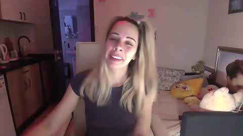 Snapshot of lady_smile69 chatting on November 2, 2025, 3:09 am lady_smile69 online show from November 2, 2025, 3:09 am