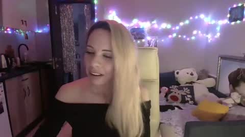 Snapshot of lady_smile69 chatting on January 13, 2026, 8:25 pm lady_smile69 online show from January 13, 2026, 8:25 pm