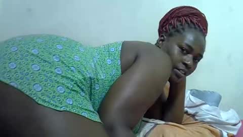 Snapshot of lady_veee chatting on March 2, 2026, 9:38 am vivi online show from March 2, 2026, 9:38 am