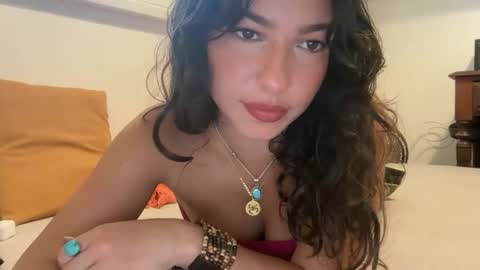 Snapshot of ladyarwen1 chatting on March 4, 2026, 4:02 pm LadyArwen online show from March 4, 2026, 4:02 pm