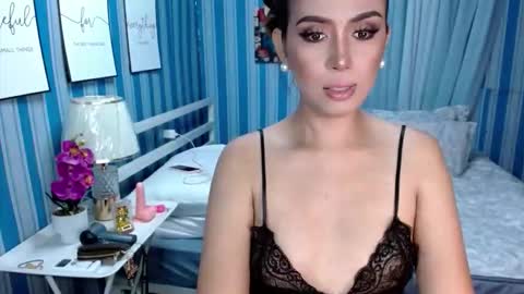 Snapshot of ladyashxxx chatting on December 16, 2025, 10:42 am isabelle ash DONT FORGET TO FOLLOW AND THUMBS ME UP BITCHES online show from December 16, 2025, 10:42 am