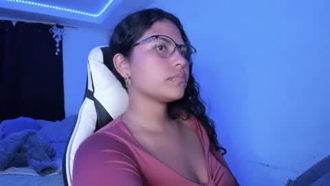  Lady  online show from December 13, 2024, 2:54 am