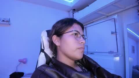  Lady  online show from April 24, 2026, 3:31 am