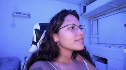  Lady  online show from May 27, 2026, 5:15 am