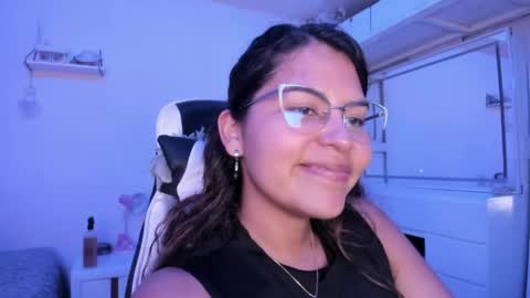  Lady  online show from May 28, 2026, 3:04 am