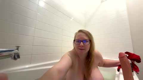 Snapshot of ladycherielynn chatting on November 19, 2025, 3:45 pm LadyCherieLynn online show from November 19, 2025, 3:45 pm