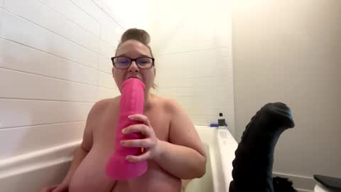 Snapshot of ladycherielynn chatting on February 16, 2026, 3:19 pm LadyCherieLynn online show from February 16, 2026, 3:19 pm