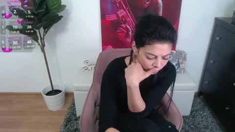 Snapshot of ladyliia chatting on April 5, 2026, 4:42 am Lia online show from April 5, 2026, 4:42 am