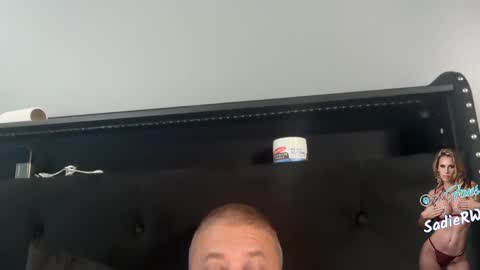 ladylorreign online show from October 15, 2025, 3:23 pm