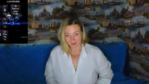 Snapshot of ladylucky_ chatting on September 30, 2025, 3:33 am ladylucky_ online show from September 30, 2025, 3:33 am