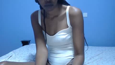 ladyqeeen online show from February 26, 2025, 10:20 pm