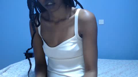 ladyqeeen online show from February 27, 2025, 9:22 am