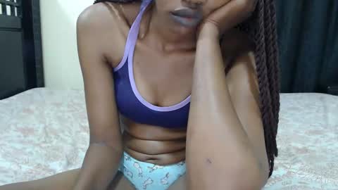 ladyqeeen online show from March 13, 2026, 6:47 pm